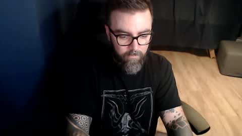 Snapshot of pyroxen chatting on 18, 10, 2025 Yog Sothoth online show from 18, 10, 2025