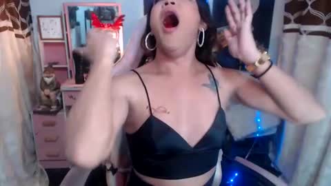 Snapshot of pythoncock4u chatting on 9, 10, 2025 Queen Agatha online show from 9, 10, 2025