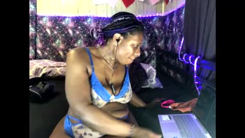 qnibee online show from 4, 11, 2025