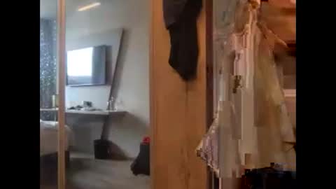 Snapshot of qsx9 chatting on 13, 10, 2025 Quentin online show from 13, 10, 2025