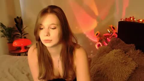 Snapshot of qt_nymph chatting on 22, 9, 2025 Ariel online show from 22, 9, 2025