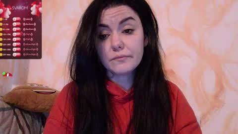 Snapshot of qtxwrm31 chatting on 8, 3, 2025 L online show from 8, 3, 2025