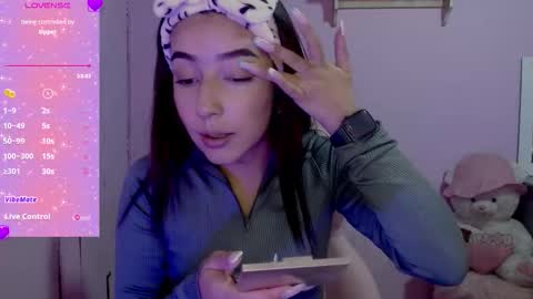 Snapshot of quee_tiana chatting on 4, 10, 2025 your princess online show from 4, 10, 2025