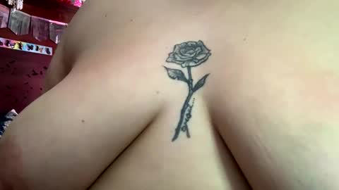 Snapshot of queeeendeepthrot chatting on 7, 4, 2026 Bigtitanalslut online show from 7, 4, 2026