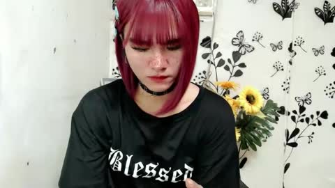 Snapshot of queen_elicktra chatting on 4, 2, 2025 JOY online show from 4, 2, 2025