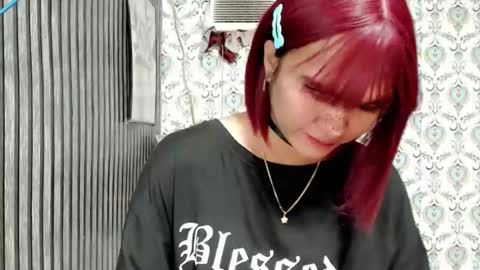 Snapshot of queen_elicktra chatting on 12, 10, 2025 JOY online show from 12, 10, 2025