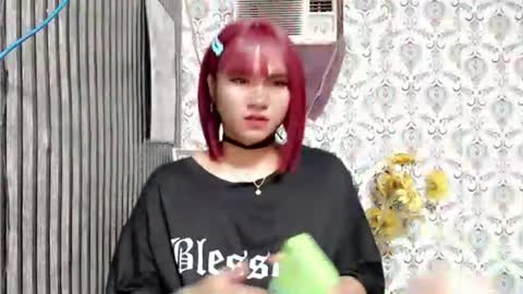 Snapshot of queen_elicktra chatting on 27, 10, 2025 JOY online show from 27, 10, 2025