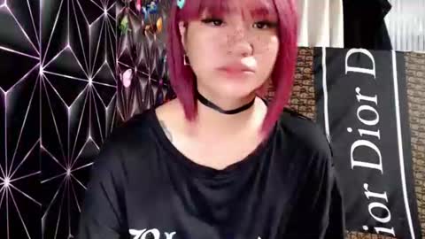 Snapshot of queen_elicktra chatting on 19, 11, 2025 JOY online show from 19, 11, 2025