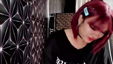 Snapshot of queen_elicktra chatting on 24, 11, 2025 JOY online show from 24, 11, 2025