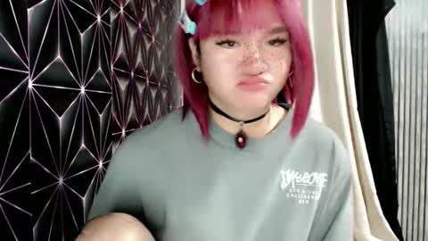 Snapshot of queen_elicktra chatting on 4, 6, 2026 JOY online show from 4, 6, 2026