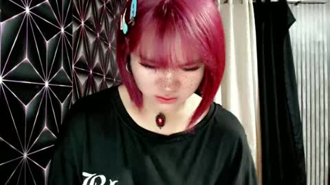 Snapshot of queen_elicktra chatting on 28, 6, 2026 JOY online show from 28, 6, 2026