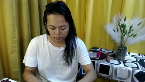 Snapshot of queen_ennah chatting on 21, 6, 2026 queen_ennah online show from 21, 6, 2026