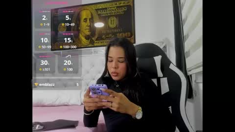 Snapshot of queen_findom chatting on 10, 2, 2025 GIVE ME YOUR MONEY online show from 10, 2, 2025