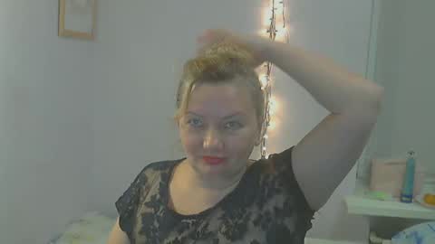 queen_jane8 online show from 17, 12, 2024