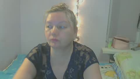 queen_jane8 online show from 18, 2, 2025