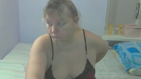 Snapshot of queen_jane8 chatting on 28, 10, 2025 queen_jane8 online show from 28, 10, 2025