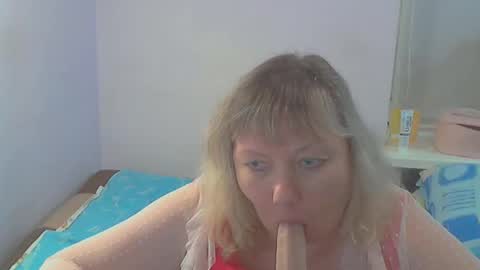 Snapshot of queen_jane8 chatting on 21, 11, 2025 queen_jane8 online show from 21, 11, 2025