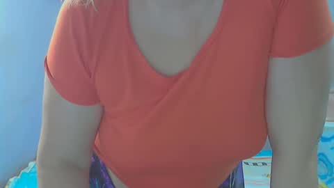 Snapshot of queen_jane8 chatting on 2, 12, 2025 queen_jane8 online show from 2, 12, 2025