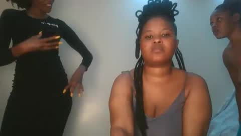 Snapshot of queen_kikih chatting on 10, 2, 2026 Queen kikih online show from 10, 2, 2026