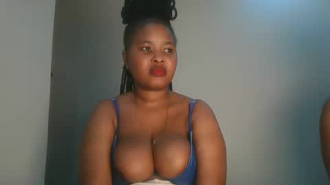 Snapshot of queen_kikih chatting on 28, 2, 2026 Queen kikih online show from 28, 2, 2026