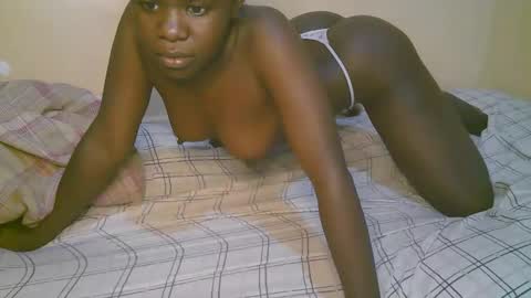 queen_latasha online show from 28, 4, 2026