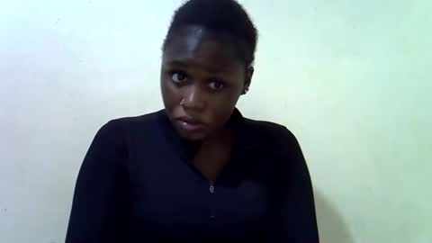 queen_leilla online show from 3, 5, 2026