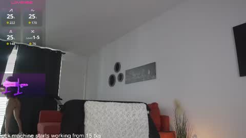 Snapshot of queen_leylla chatting on 15, 7, 2026 queen_leylla online show from 15, 7, 2026