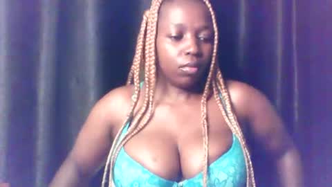 Snapshot of queen_melanine chatting on 4, 5, 2026 QUEEN online show from 4, 5, 2026