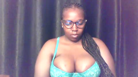 Snapshot of queen_melanine chatting on 21, 6, 2026 QUEEN online show from 21, 6, 2026