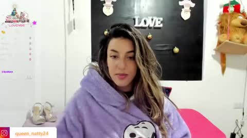 queen_natttyy online show from 28, 12, 2024