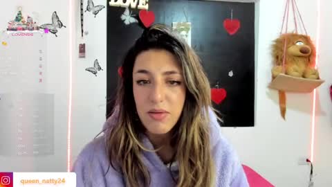 queen_natttyy online show from 8, 1, 2025