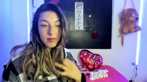 queen_natttyy online show from 9, 3, 2025