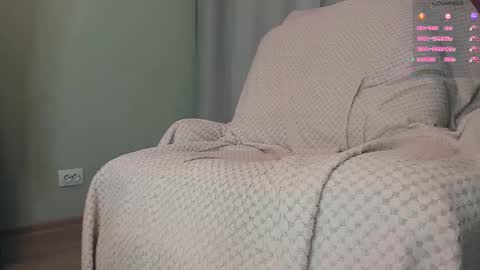 Snapshot of queen_nylon chatting on 13, 2, 2026 Carly online show from 13, 2, 2026