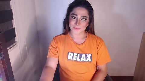 Snapshot of queen_of_all_queens chatting on 8, 1, 2025 samantha online show from 8, 1, 2025