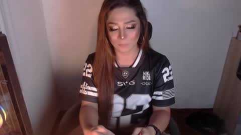 Snapshot of queen_of_all_queens chatting on 14, 10, 2025 samantha online show from 14, 10, 2025