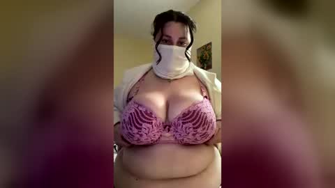 Snapshot of queen_ophelia chatting on 6, 8, 2026 queen_ophelia online show from 6, 8, 2026
