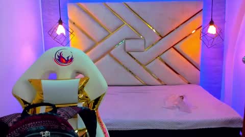   online show from 10, 12, 2024