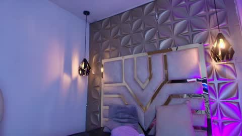 Snapshot of queen_perla_ chatting on 22, 4, 2026 online show from 22, 4, 2026