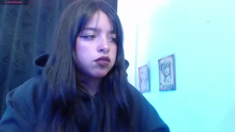 Snapshot of queen_salomme chatting on 19, 10, 2025 queen_salomme online show from 19, 10, 2025