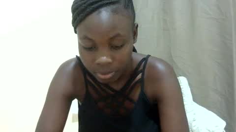 queen_zari1 online show from 11, 6, 2026