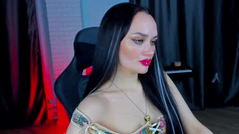 Snapshot of queenaliss chatting on 13, 12, 2024 Your world and the universe Aliss online show from 13, 12, 2024