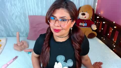 Queenamazon  online show from 27, 10, 2025