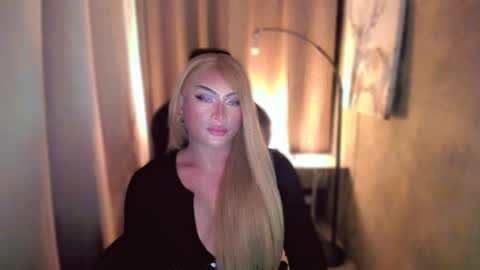 Snapshot of queenarthalia chatting on 26, 1, 2025 ARTHA online show from 26, 1, 2025