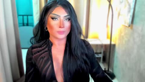 Snapshot of queenarthalia chatting on 6, 3, 2025 ARTHA online show from 6, 3, 2025