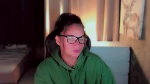 Snapshot of queenarthalia chatting on 8, 1, 2026 ARTHA online show from 8, 1, 2026