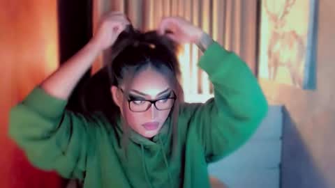 Snapshot of queenarthalia chatting on 12, 2, 2026 ARTHA online show from 12, 2, 2026