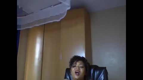 Queenbebony2 online show from 30, 4, 2026