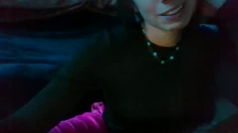 Snapshot of queenbee6269 chatting on 13, 12, 2024 queenbee6269 online show from 13, 12, 2024