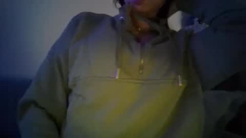 Snapshot of queenbee6269 chatting on 9, 2, 2025 queenbee6269 online show from 9, 2, 2025