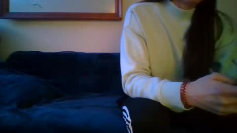 Snapshot of queenbee6269 chatting on 14, 2, 2025 queenbee6269 online show from 14, 2, 2025